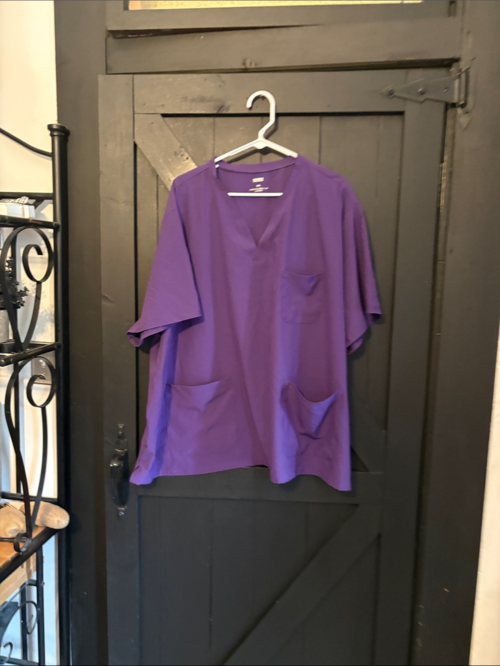 Unbranded Purple V-Neck Pocket Scrub Top for Women